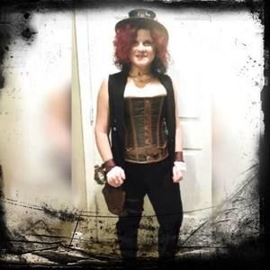 Meet your Posher, Cassandra